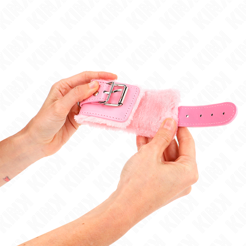 KINK - PELZGEFÜTTERTE HANDGELENKFESSELN ROSA MIT ROSA GÜRTEL VERSTELLBAR 17-29 CM X 6 CM – Bild 4