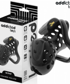 ADDICTED TOYS LOCKED - ANGEKETTETER HOHLPENISKÄFIG 10,5 CM
